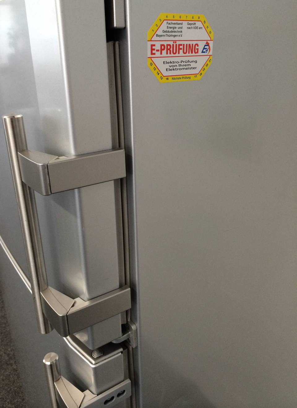 Bild E Pruefung m bei Hornung Elektrotechnik GmbH in Rothenburg o.T.