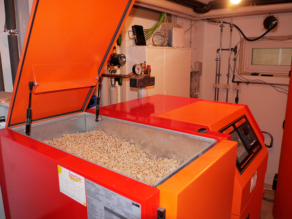 Palletheizung2 bei Hornung Elektrotechnik GmbH in Rothenburg o.T.