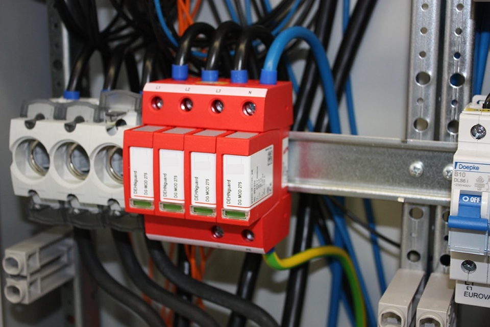 U berspannungsschutz bei Hornung Elektrotechnik GmbH in Rothenburg o.T.